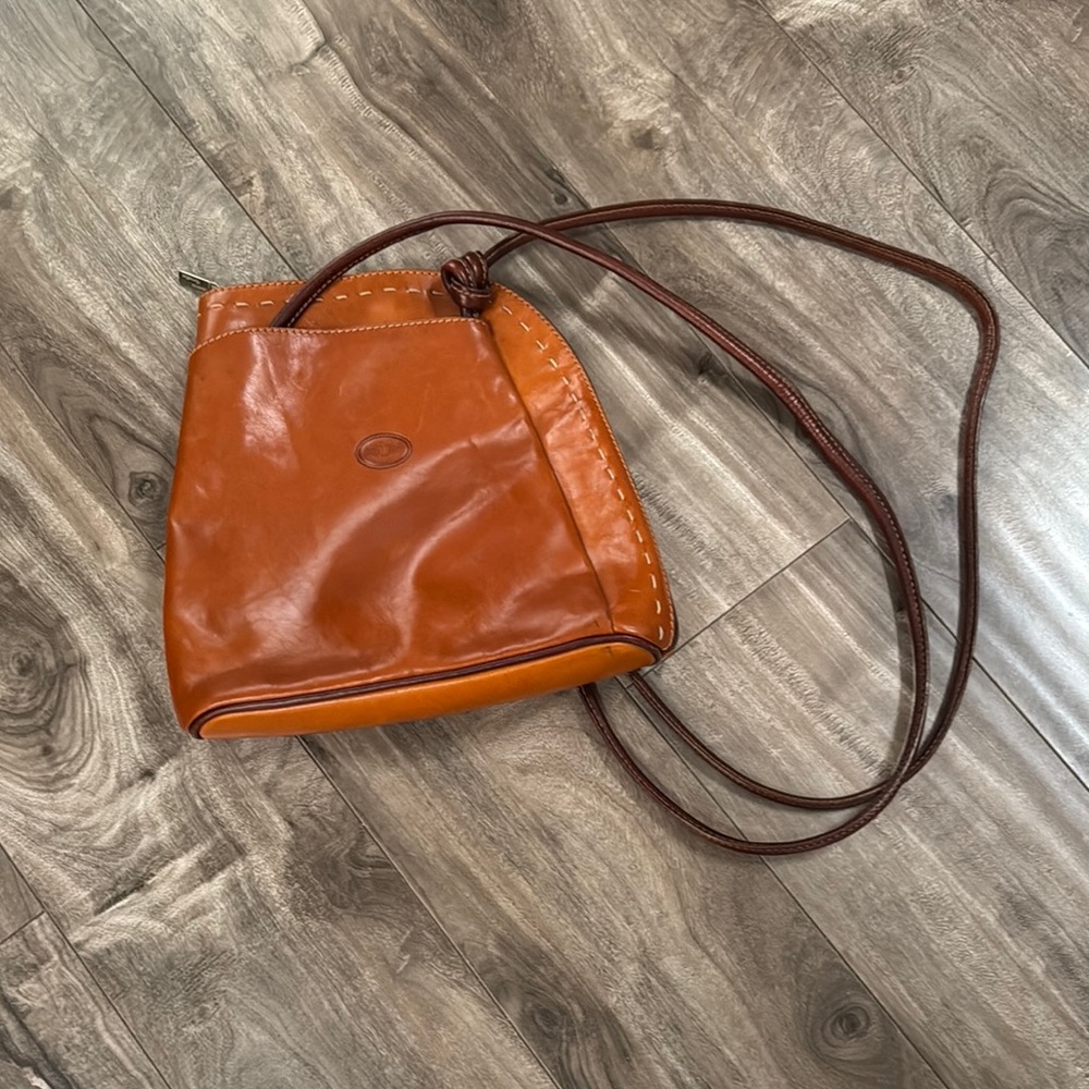 Elegant Brown Leather Shoulder Bag